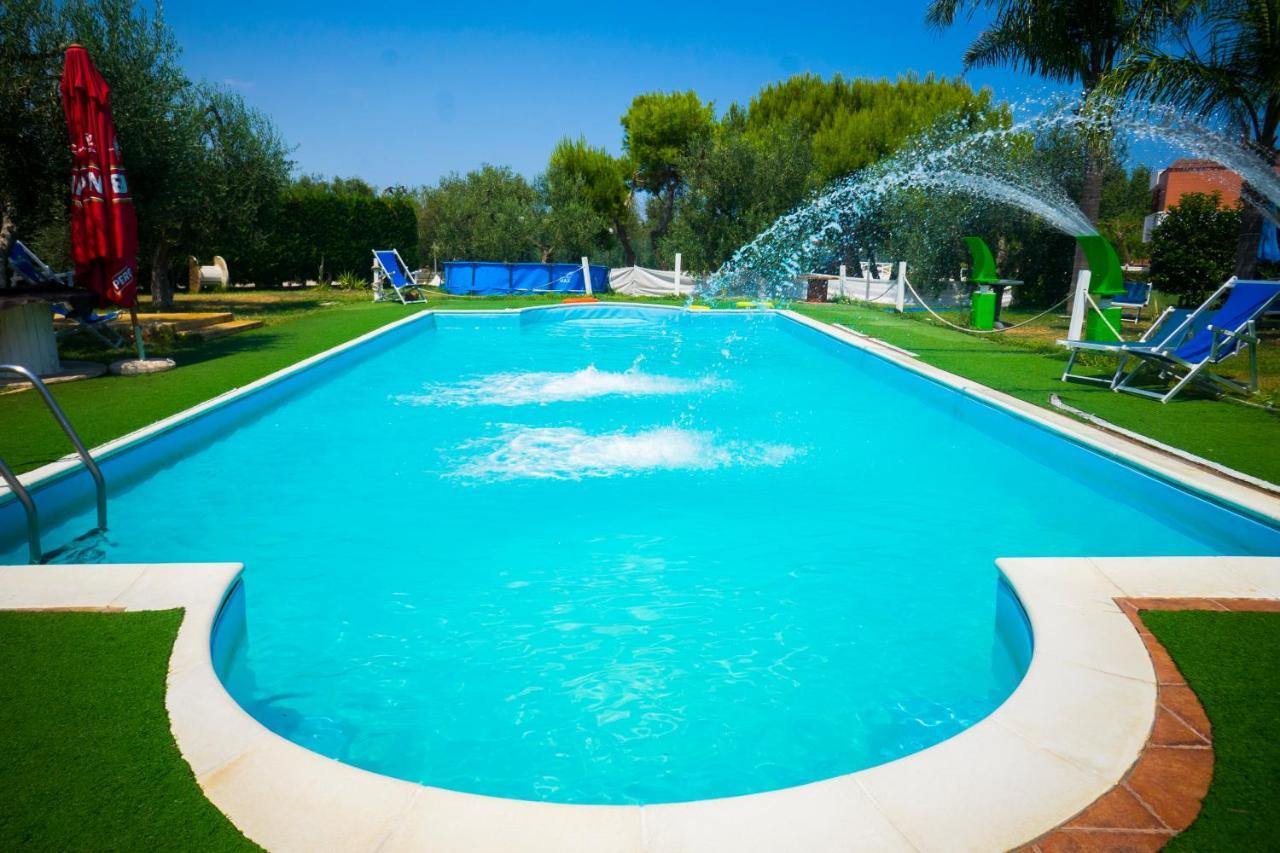 ג'ובינאצו Paradise Beb מראה חיצוני תמונה